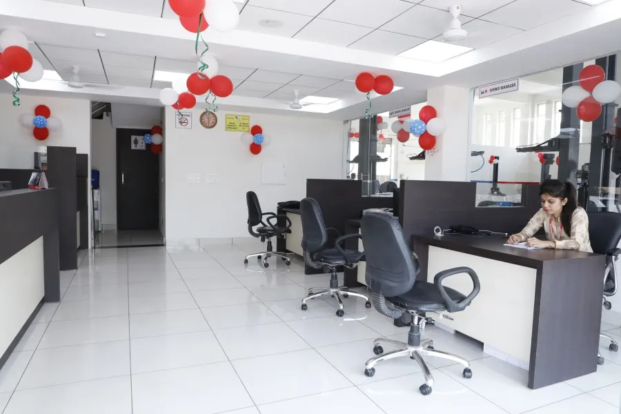 Customer reception desk
